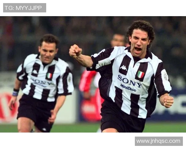 尤文图斯足球明星的崛起与辉煌历程：从皮耶罗到C罗的传承与荣耀